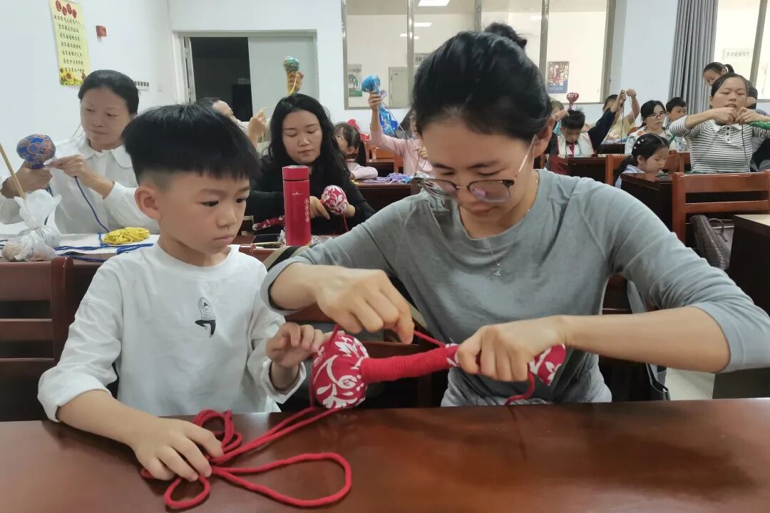 活动回顾丨亲子话重阳，指尖传孝心